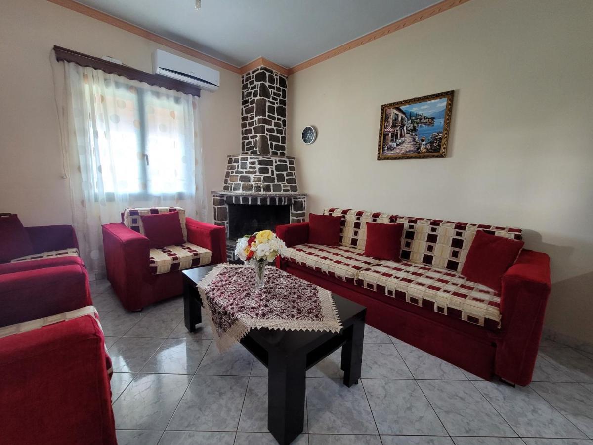 Petrefi Apartments Ксаміл Екстер'єр фото