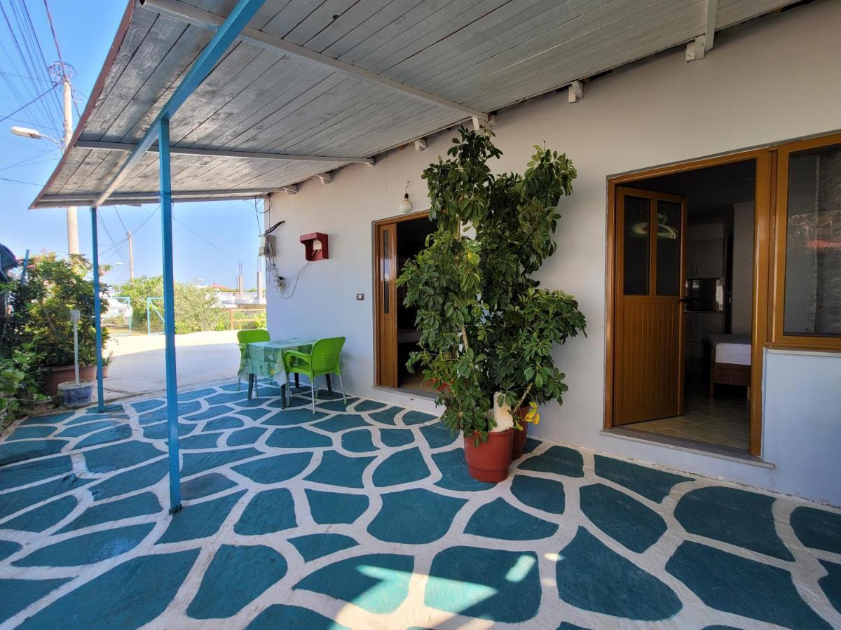 Petrefi Apartments Ксаміл Екстер'єр фото