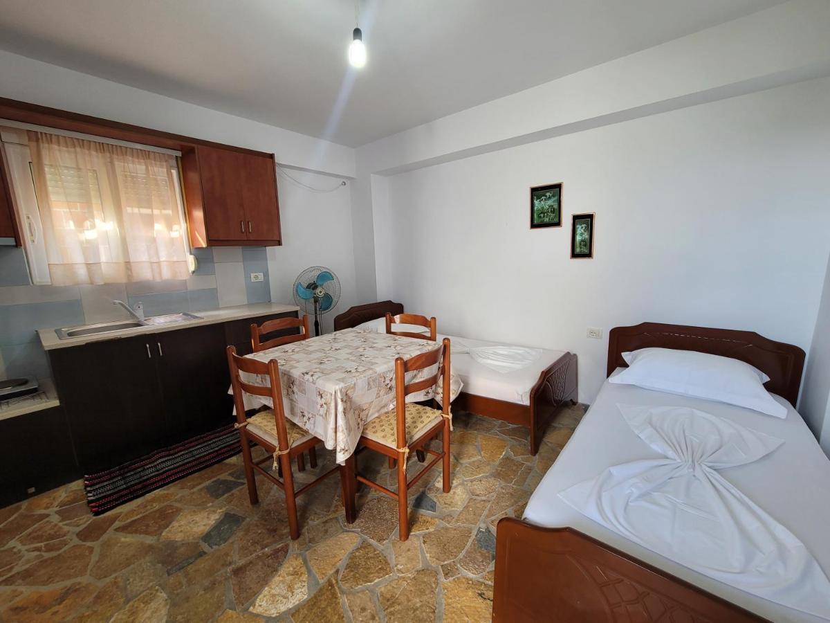 Petrefi Apartments Ксаміл Екстер'єр фото