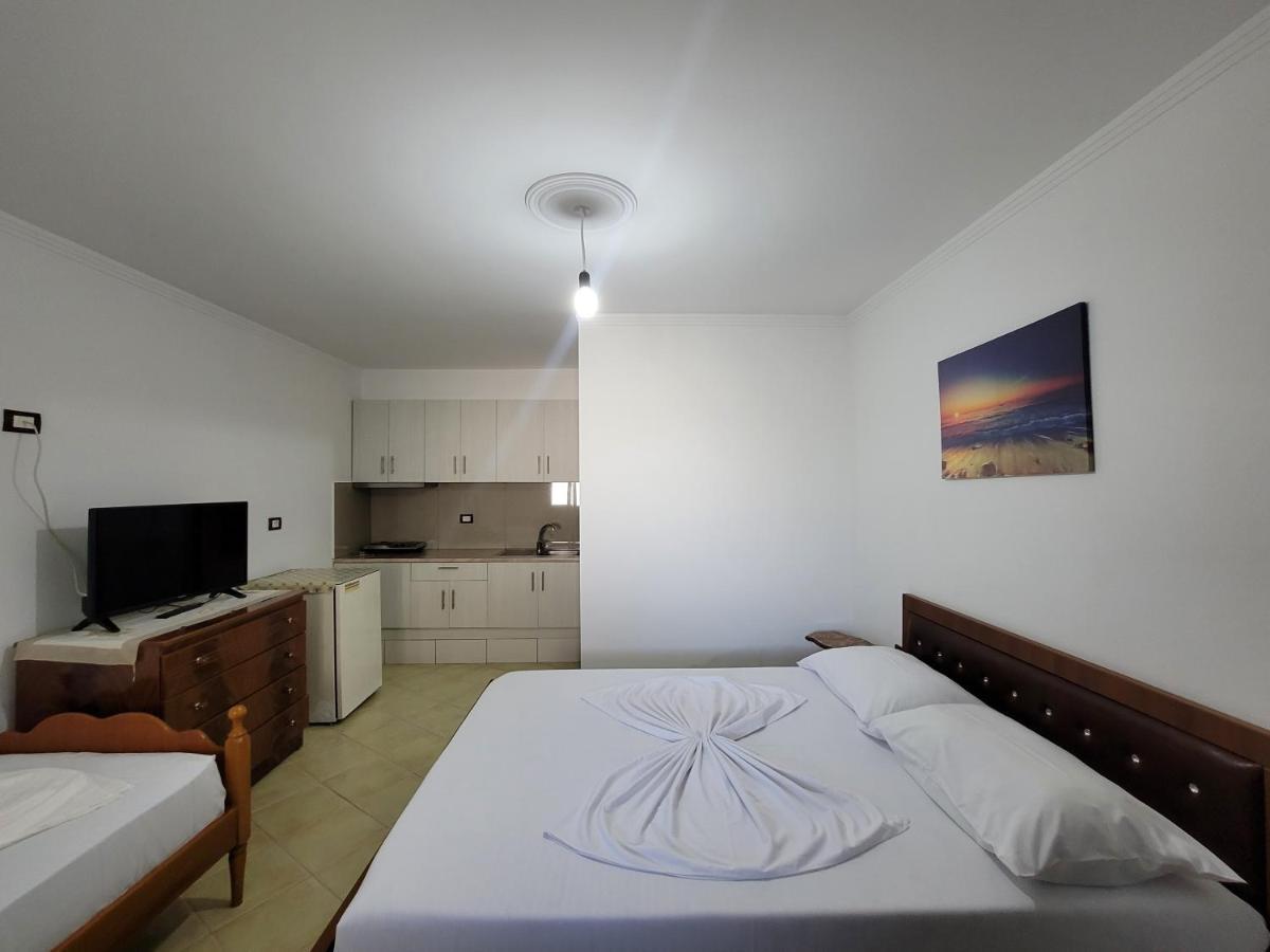 Petrefi Apartments Ксаміл Екстер'єр фото